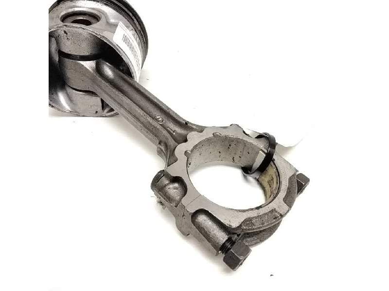 Recambio de biela para nissan almera tino (v10m) 2.2 dci diesel cat referencia OEM IAM   
