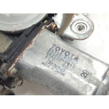 Recambio de elevalunas delantero derecho para lexus is200 (ds2/is2) referencia OEM IAM 8572053020  