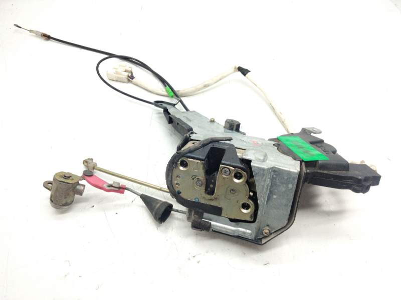 Recambio de cerradura puerta delantera izquierda para lexus is200 (ds2/is2) referencia OEM IAM 6932053030  