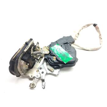 Recambio de cerradura puerta trasera izquierda para lexus is200 (ds2/is2) referencia OEM IAM 6906053040  