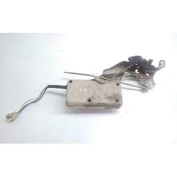 CERRADURA PUERTA LATERAL DERECHA 