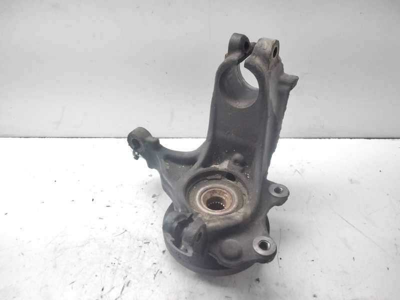 Recambio de mangueta delantera izquierda para peugeot 208 style referencia OEM IAM   