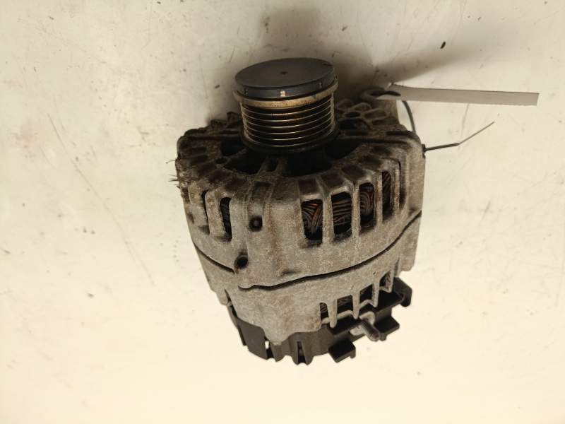 Recambio de alternador para bmw 1 (f20) 118 d referencia OEM IAM 8519890AI01  