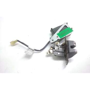 CERRADURA MALETERO / PORTON 
