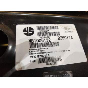 Recambio de refuerzo paragolpes delantero para land rover evoque 2.0 td4 cat referencia OEM IAM MB1006132  