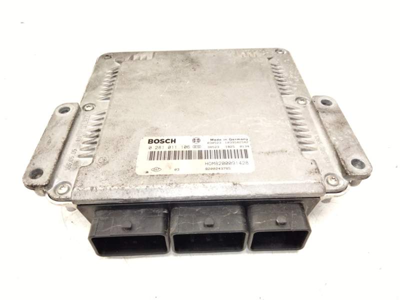 Recambio de centralita motor uce para nissan interstar furgoneta (x70) dci 90 referencia OEM IAM 8200243785 0282011106 