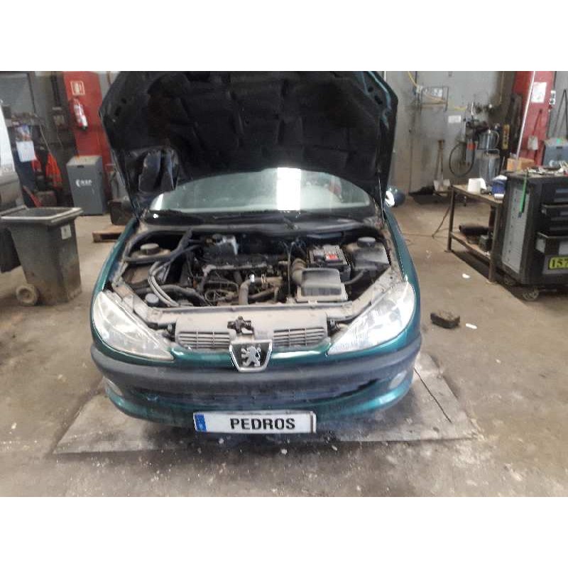 peugeot 206 berlina del año 1999