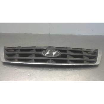 Recambio de rejilla delantera para hyundai accent (lc) crdi gl referencia OEM IAM 865601A000  