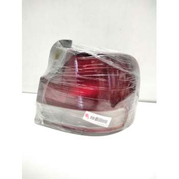 Recambio de piloto trasero derecho para hyundai lantra (j1) 1.8 16v cat referencia OEM IAM R02402205  