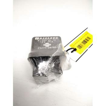 Recambio de rele para nissan patrol gr v wagon (y61) 2.8 tdic (y61) referencia OEM IAM 25230D9705  