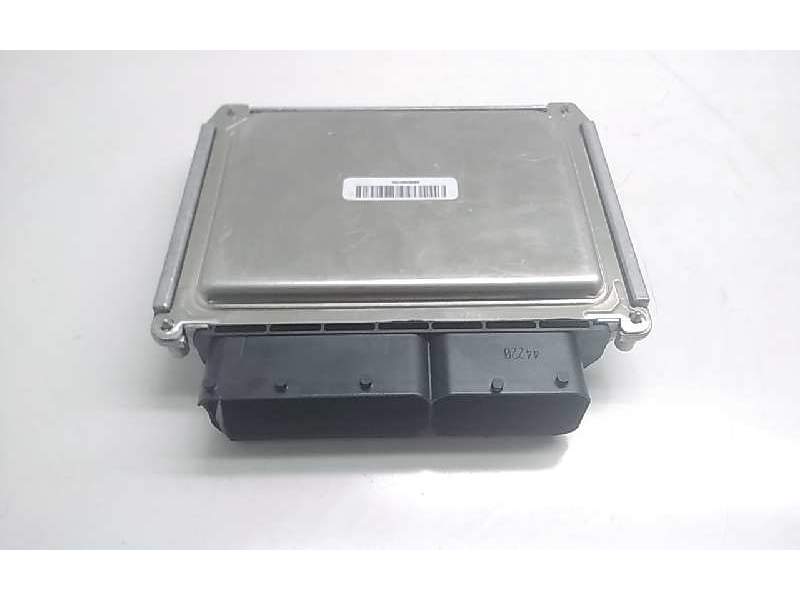 Recambio de centralita motor uce para volkswagen t-roc referencia OEM IAM 05C907394D 42011906 42101001