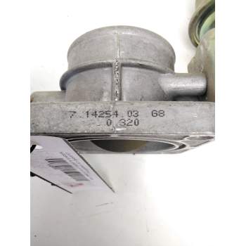 Recambio de cuerpo de mariposa para nissan almera (n15) 2.0 diesel referencia OEM IAM 71425403G8 CARBURIBAR 