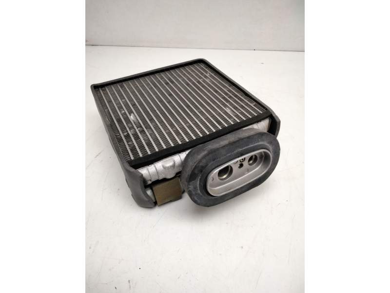 Recambio de condensador / radiador aire acondicionado para nissan almera ii (n16) 1.8 referencia OEM IAM 8194  