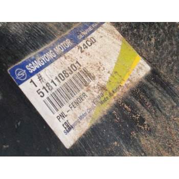 Recambio de aleta delantera izquierda para ssangyong rexton w / rexton 2.0 xdi referencia OEM IAM 5181108J01  