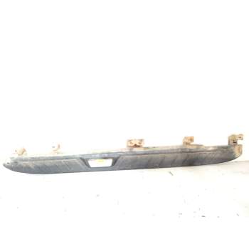 ESTRIBO K7976008D00 