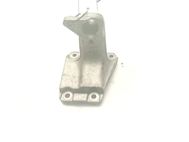 Recambio de soporte motor derecho superior para bmw x1 (e84) sdrive 20 d referencia OEM IAM   