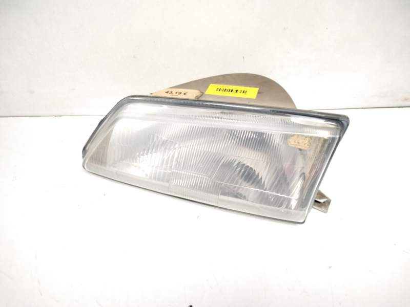 Recambio de faro izquierdo para peugeot 106 (s1) 1.4 diesel cat referencia OEM IAM 1071010  