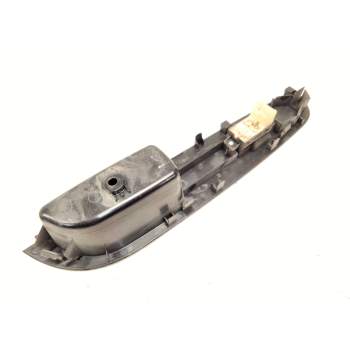 Recambio de mando elevalunas trasero derecho para ssangyong rexton w / rexton 2.0 xdi referencia OEM IAM 8584008100  