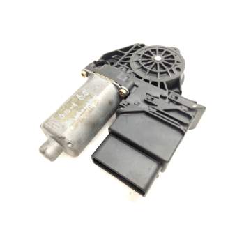 Recambio de motor elevalunas trasero izquierdo para volkswagen golf iv (1j1) 1.6 16v referencia OEM IAM   