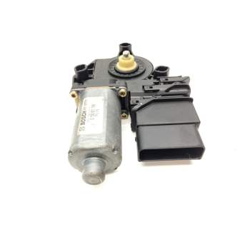 Recambio de motor elevalunas trasero derecho para volkswagen golf iv (1j1) 1.6 16v referencia OEM IAM 0130821766  