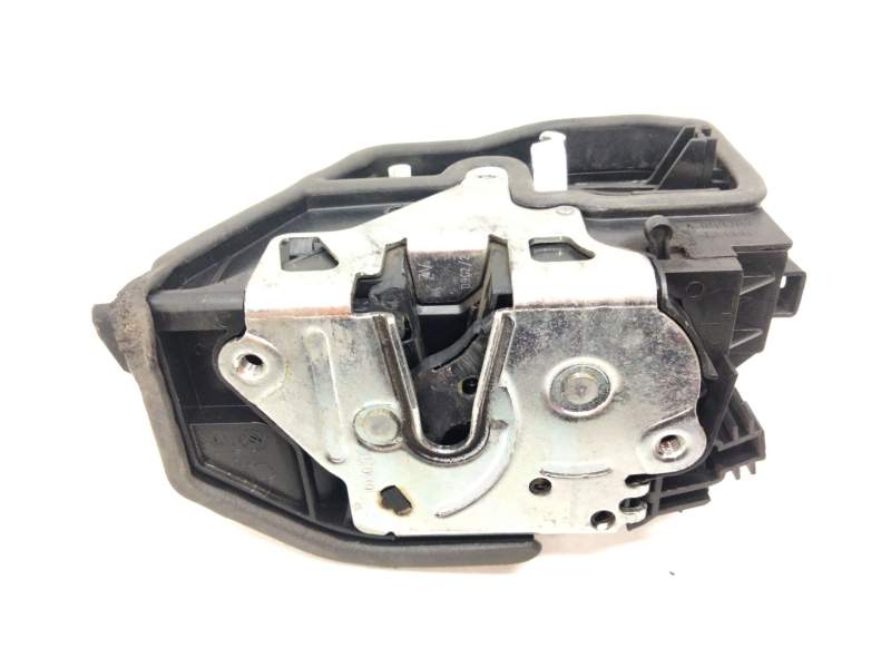 Recambio de cerradura puerta trasera izquierda para bmw x5 (e70) xdrive 30 d referencia OEM IAM 7276673  