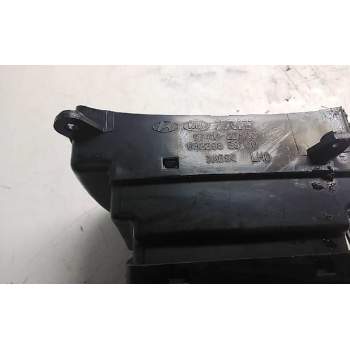 Recambio de aireador central para hyundai elantra (xd) 1.6 comfort (4-ptas.) referencia OEM IAM 974102D500  