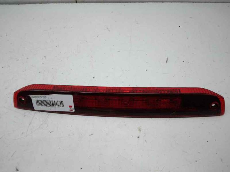 Recambio de luz central de freno para ford focus lim. (cb8) referencia OEM IAM 0374D  