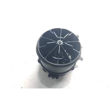 Recambio de aireador izquierdo para toyota yaris hybrid feel referencia OEM IAM 5556862280  
