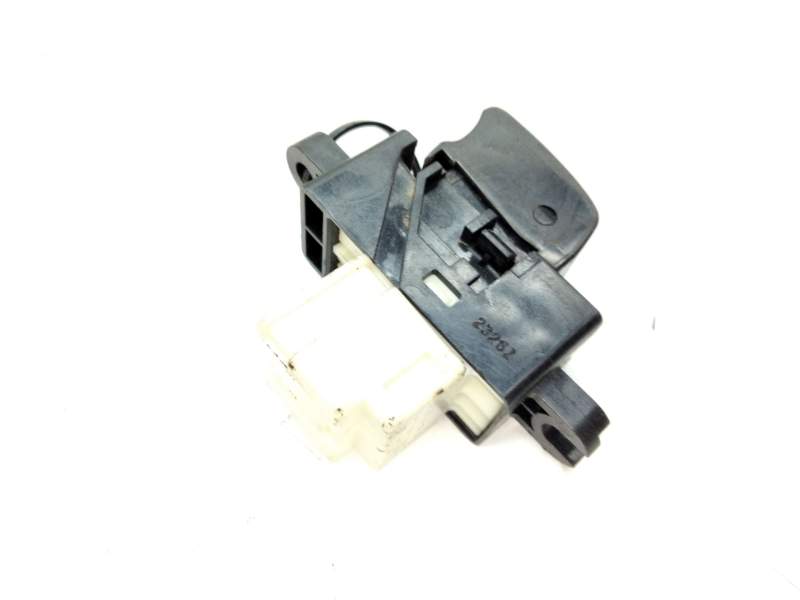 Recambio de mando elevalunas delantero derecho para nissan almera tino (v10) 2.2 dci referencia OEM IAM   