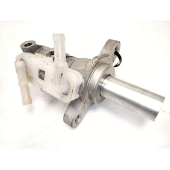 Recambio de bomba freno para renault maxity referencia OEM IAM 0204Y24268  