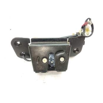 CERRADURA MALETERO / PORTON 