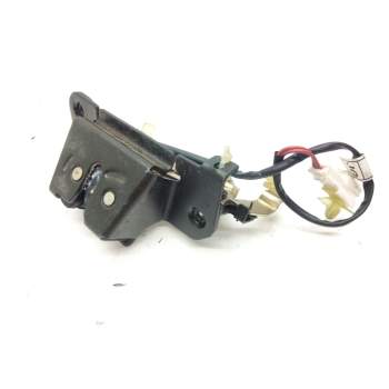 Recambio de cerradura maletero / porton para chevrolet nubira wagon cdx referencia OEM IAM   