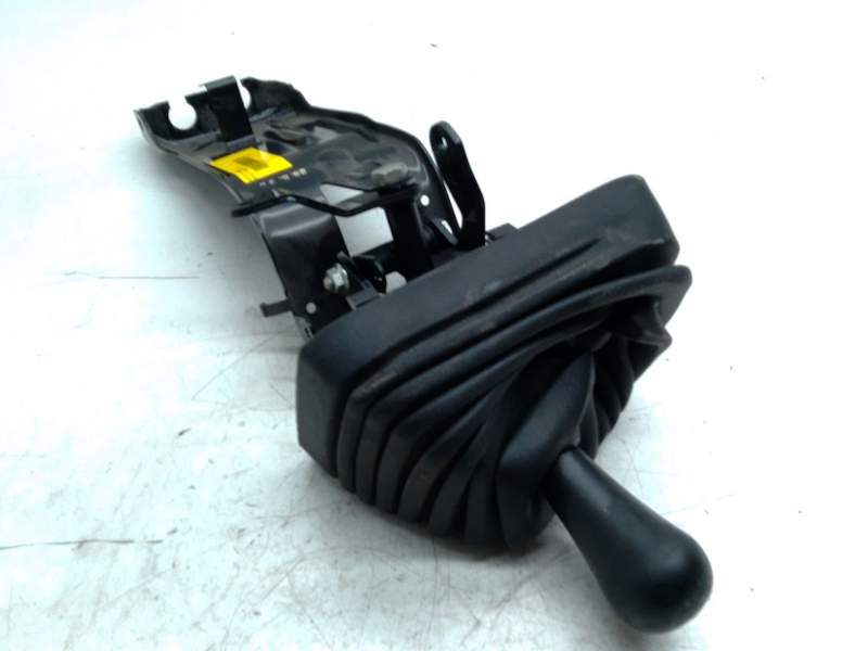 Recambio de palanca cambio para renault maxity referencia OEM IAM 7485122915  