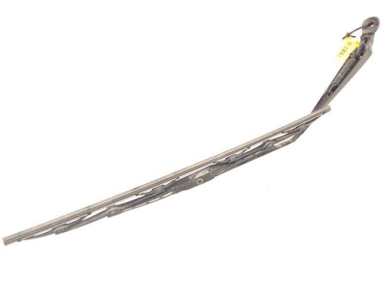 Recambio de brazo limpia delantero derecho para renault maxity referencia OEM IAM   