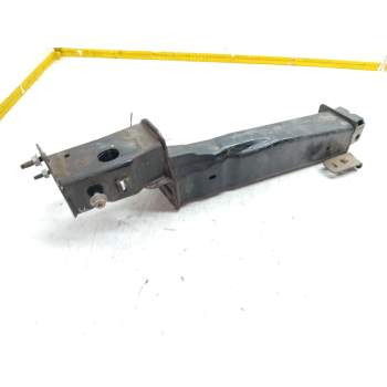 PUNTERA CHASIS DELANTERA DERECHA 711A 