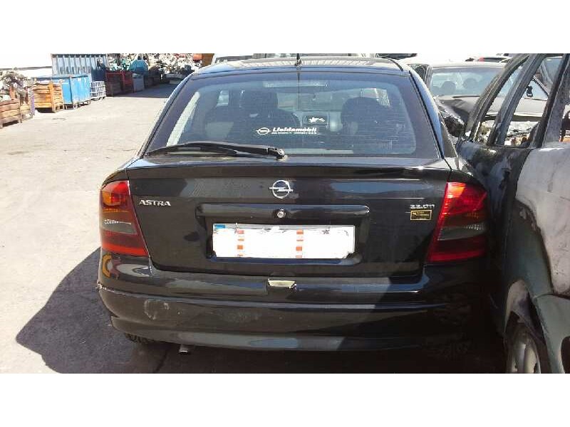 opel astra g berlina del año 2003