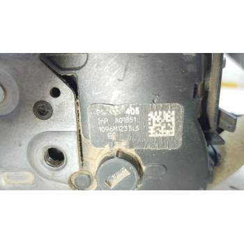 Recambio de cerradura puerta delantera derecha para peugeot partner tepee 1.6 bluehdi 100 referencia OEM IAM 828405  