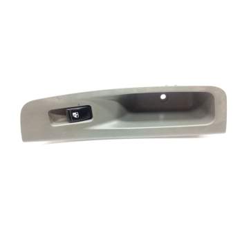 MANDO ELEVALUNAS TRASERO DERECHO 621W04790 