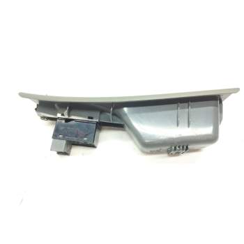 Recambio de mando elevalunas trasero derecho para chevrolet nubira wagon cdx referencia OEM IAM 621W04790  
