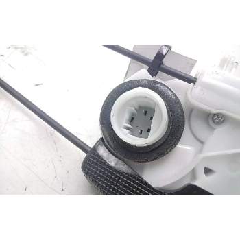 Recambio de cerradura puerta trasera izquierda para toyota yaris hybrid feel referencia OEM IAM   