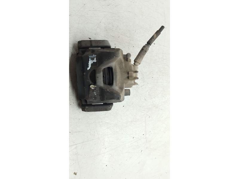 Recambio de pinza freno delantera derecha para peugeot partner tepee 1.6 bluehdi 100 referencia OEM IAM 9670614080  