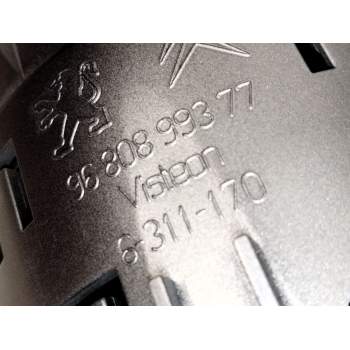 Recambio de aireador derecho para peugeot partner tepee 1.6 bluehdi 100 referencia OEM IAM 9680899377  