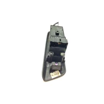 Recambio de mando elevalunas delantero izquierdo para nissan primera berlina (p11) 2.0 turbodiesel cat referencia OEM IAM   