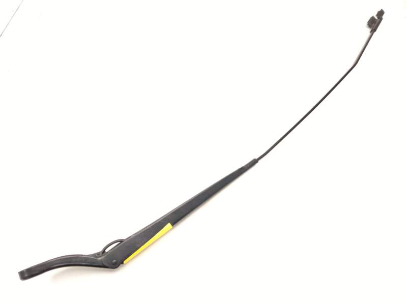 Recambio de brazo limpia delantero derecho para peugeot partner tepee 1.6 bluehdi 100 referencia OEM IAM 9682974780  