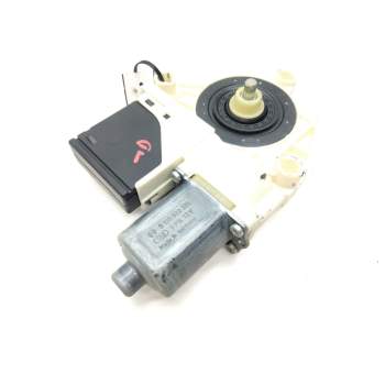 MOTOR ELEVALUNAS TRASERO DERECHO 827300003R 