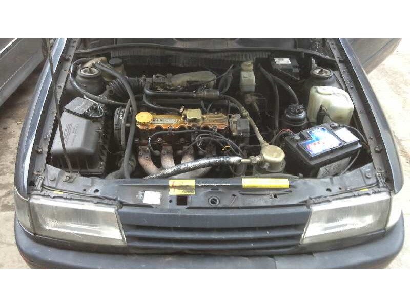 opel vectra a del año 1992