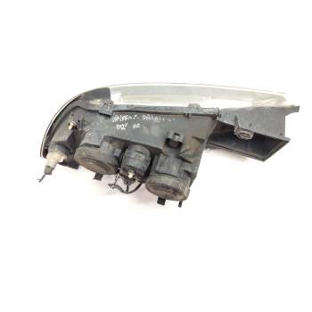 Recambio de faro derecho para nissan primera berlina (p11) 2.0 turbodiesel cat referencia OEM IAM 89006453  
