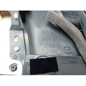 Recambio de guarnecido puerta delantera derecha para mazda 3 (bm, bn) 2.2 d referencia OEM IAM BHN94281L  
