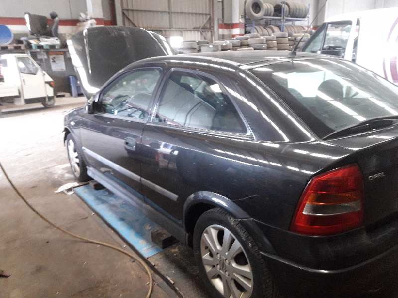 opel astra g berlina del año 2001