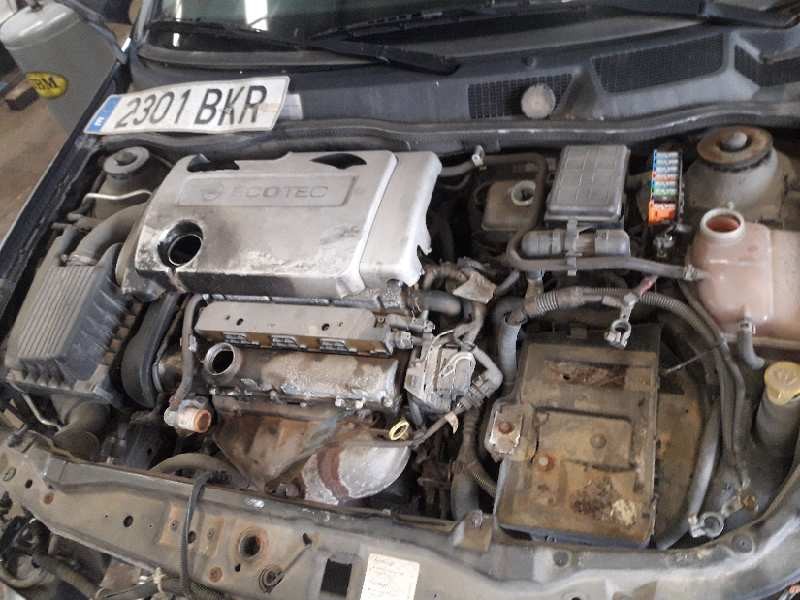opel astra g berlina del año 2001